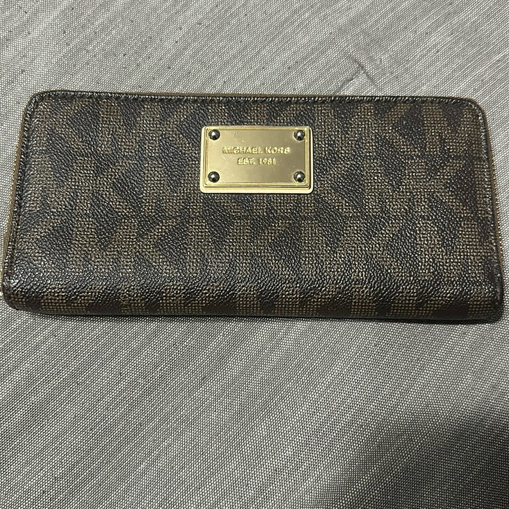 Michael Kors Wallet Full Zipper